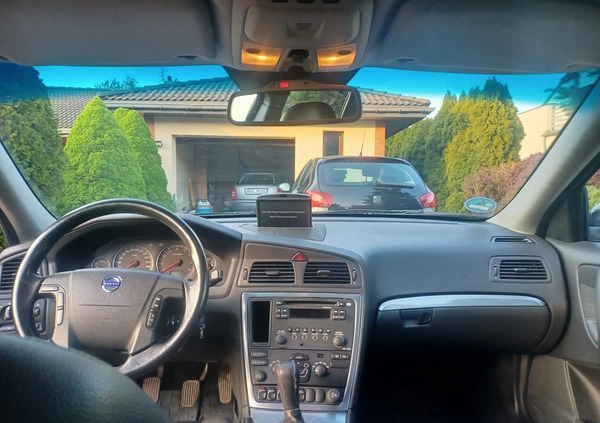 Volvo V70 cena 12900 przebieg: 285000, rok produkcji 2005 z Łódź małe 56